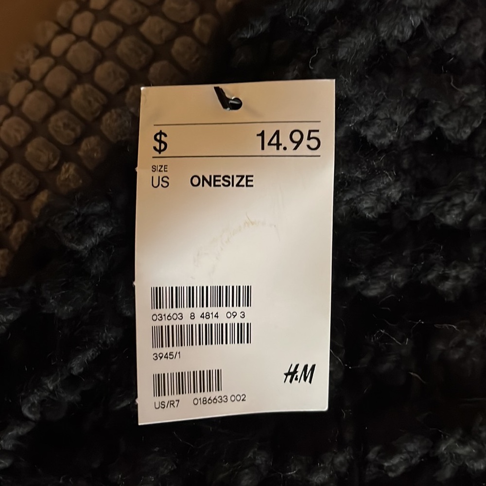 H&M Infinity Scarf - Picture 3 of 4